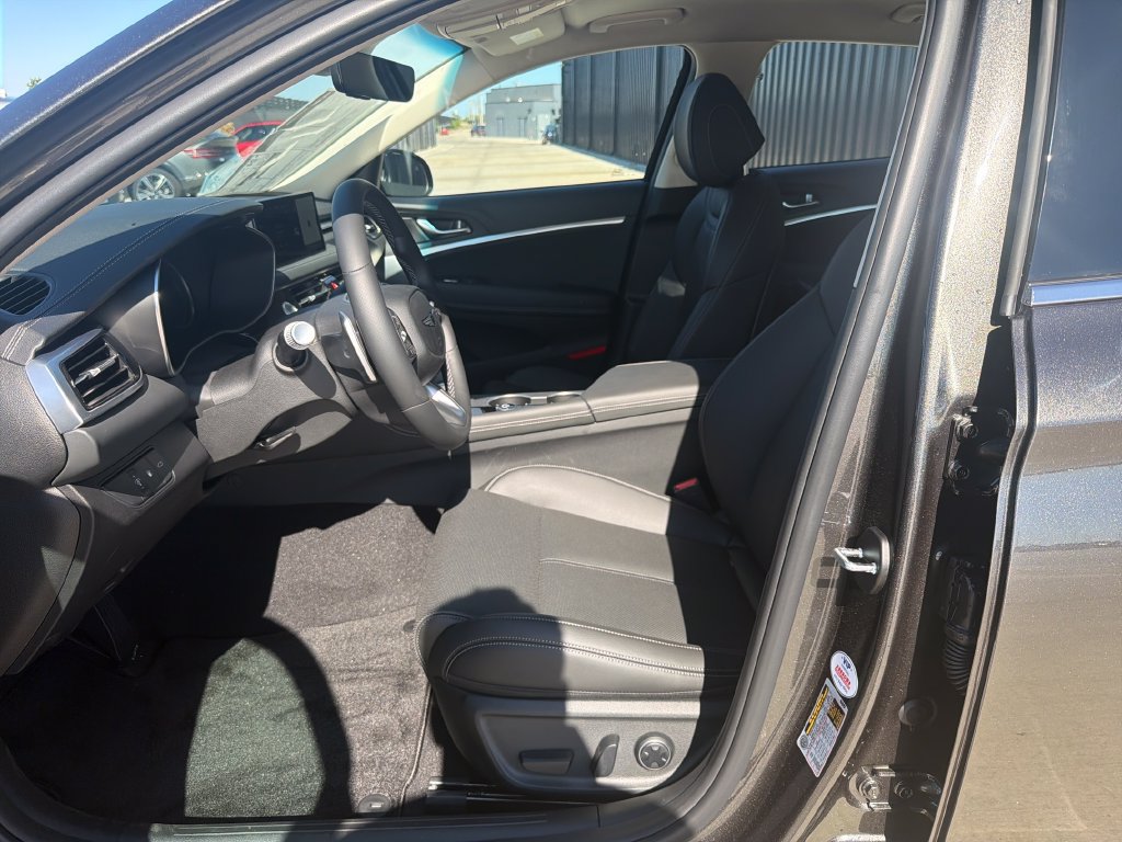 New 2027 Genesis G70 2.5T RWD image 11