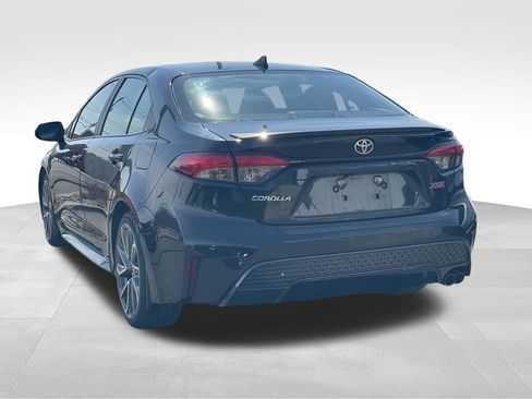 Used 2021 Toyota Corolla XSE w/ Carpet Mat Package (TMS) FWD image 5