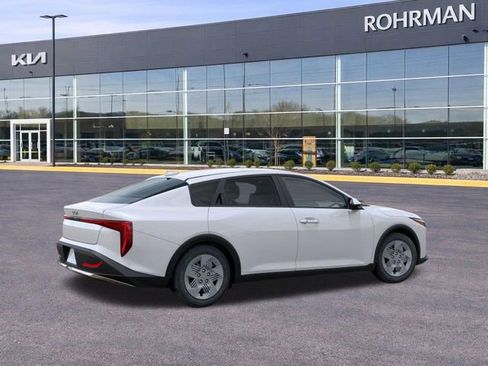 New 2025 Kia K4 LX FWD image 6