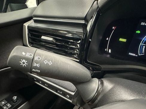 Used 2025 Toyota Camry LE image 21