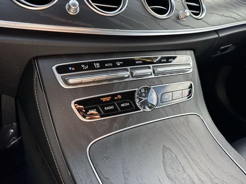Used 2018 Mercedes-Benz E 300 4MATIC image 51