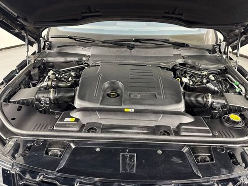 Used 2019 Land Rover Range Rover Sport HST image 36