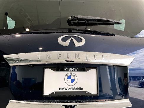 Used 2017 INFINITI QX80 2WD w/ Driver Assistance Package image 30