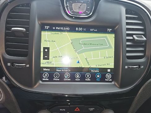 Used 2017 Chrysler 300 S w/ S Model Appearance Package image 22