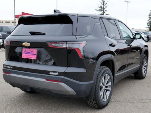 Used 2026 Chevrolet Equinox LT w/ Convenience Package II image 11