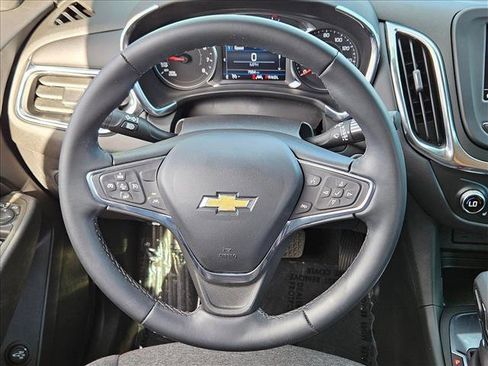 Used 2023 Chevrolet Equinox LT image 14
