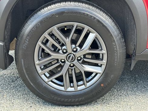 Used 2024 Nissan Rogue S AWD/4WD image 7