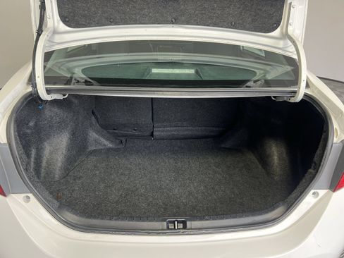 Used 2015 Toyota Corolla S FWD image 31