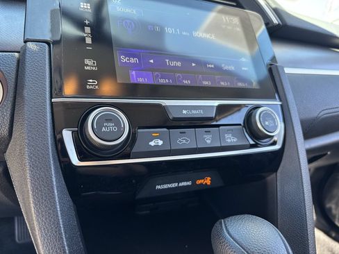 Certified 2018 Honda Civic EX image 23