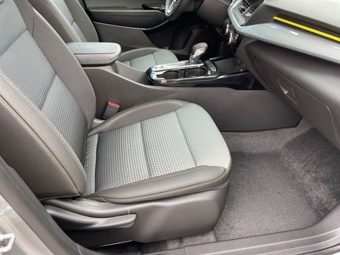 New 2026 Chevrolet Trax LT w/ Driver Confidence Package image 27