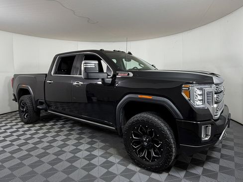 Used 2021 GMC Sierra 2500 Denali w/ Denali Black Diamond Edition image 1