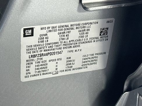 Used 2023 Buick Envision Avenir AWD/4WD image 34