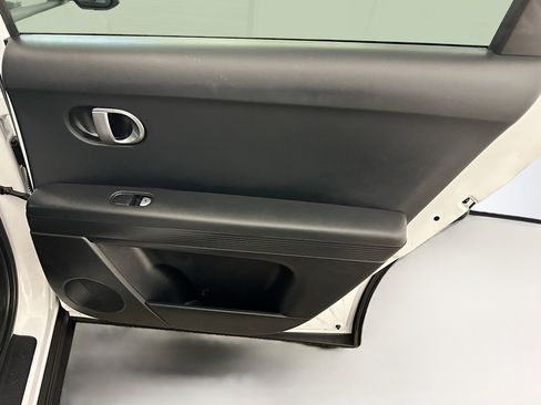 Used 2024 Hyundai Ioniq 5 SEL image 32