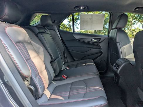 Used 2022 Chevrolet Equinox RS AWD/4WD image 19