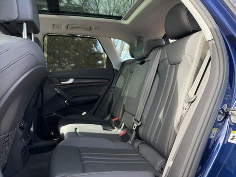 Used 2024 Audi Q5 2.0T Prestige w/ Prestige Package image 6