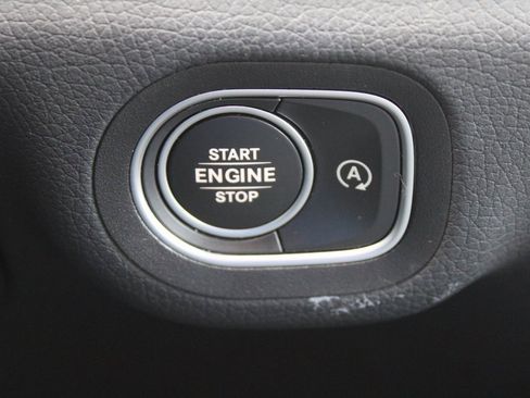 Used 2024 Mercedes-Benz GLE 350 4MATIC image 36