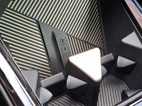 Used 2025 BMW X3 xDrive30i w/ Premium Package image 25