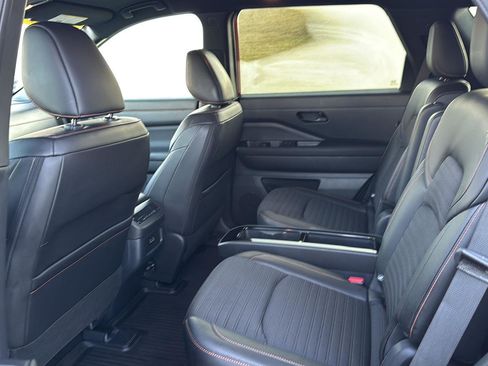Used 2023 Nissan Pathfinder Rock Creek image 9