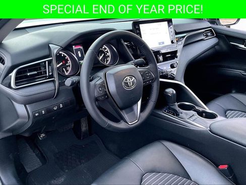 Used 2022 Toyota Camry SE image 17