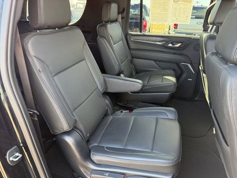 Used 2023 GMC Yukon XL Denali image 21
