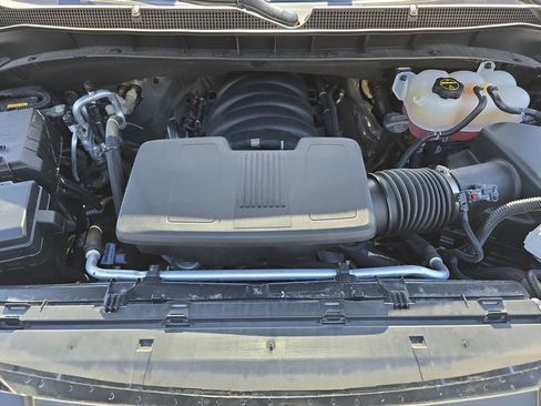 Used 2025 Chevrolet Suburban RST w/ Comfort Package AWD/4WD image 35