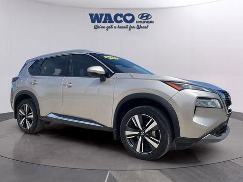 Used 2021 Nissan Rogue SL w/ Premium Package image 10