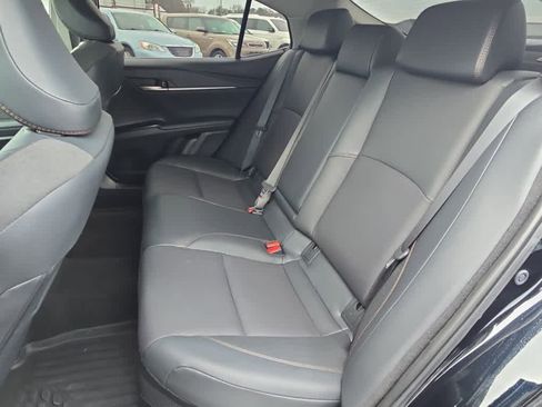 Used 2025 Toyota Camry XLE image 7