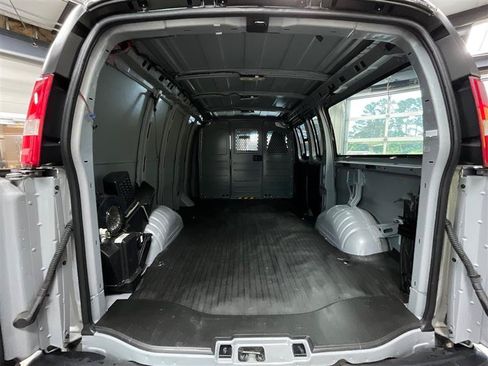 Used 2024 Chevrolet Express 2500 w/ Driver Convenience Package RWD image 16
