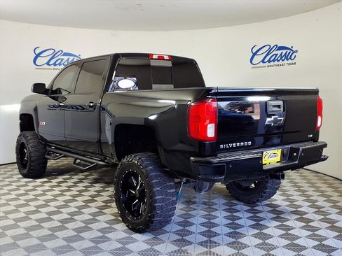 Used 2018 Chevrolet Silverado 1500 LTZ Z71 w/ Midnight Edition image 2