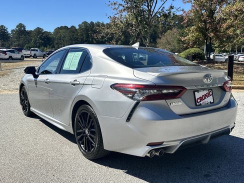 Used 2023 Toyota Camry XSE image 7