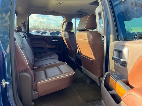 Used 2016 Chevrolet Silverado 2500 High Country w/ Duramax Plus Package image 11