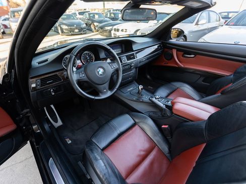Used 2013 BMW M3 Convertible image 21