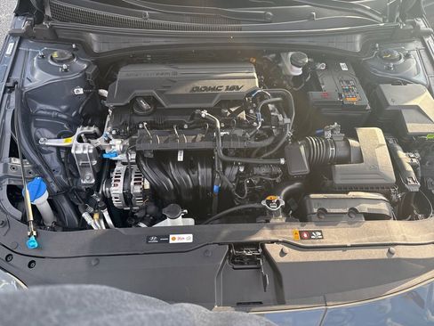 Used 2025 Hyundai Elantra Sport image 20