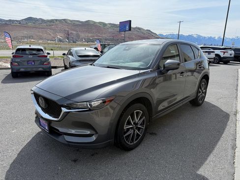 Used 2018 MAZDA CX-5 Touring w/ Preferred Equipment Package image 2