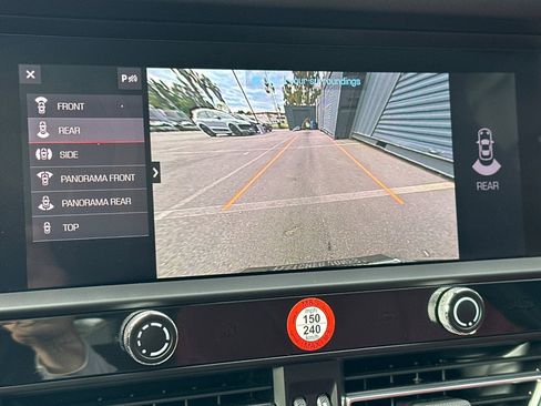 Used 2025 Porsche Macan S image 20