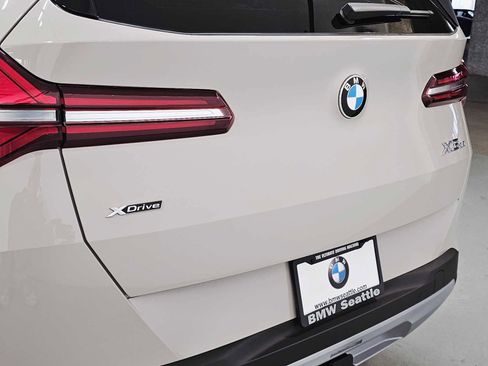 New 2026 BMW X3 xDrive30 w/ Premium Package AWD/4WD image 7