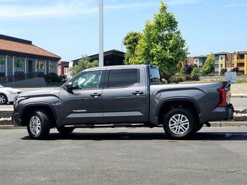 Used 2023 Toyota Tundra SR5 RWD image 8