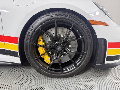Certified 2026 Porsche 911 GT3 RWD image 14