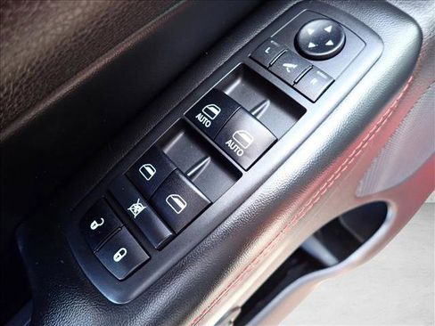 Used 2019 Jeep Grand Cherokee Trailhawk w/ Trailhawk Luxury Group AWD/4WD image 17
