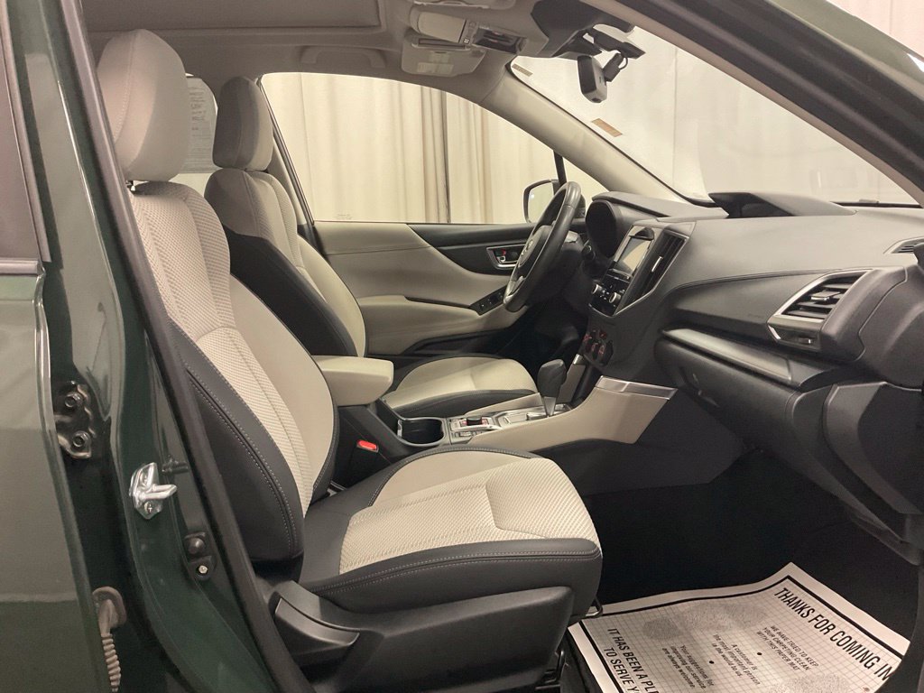Used 2024 Subaru Forester Premium AWD/4WD image 30