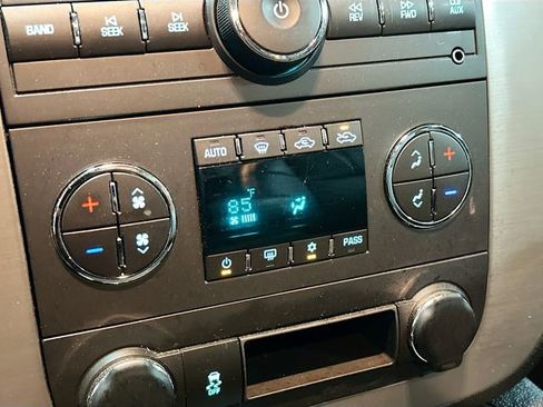 Used 2012 GMC Sierra 1500 SLT w/ Suspension Package, Off-Road image 15