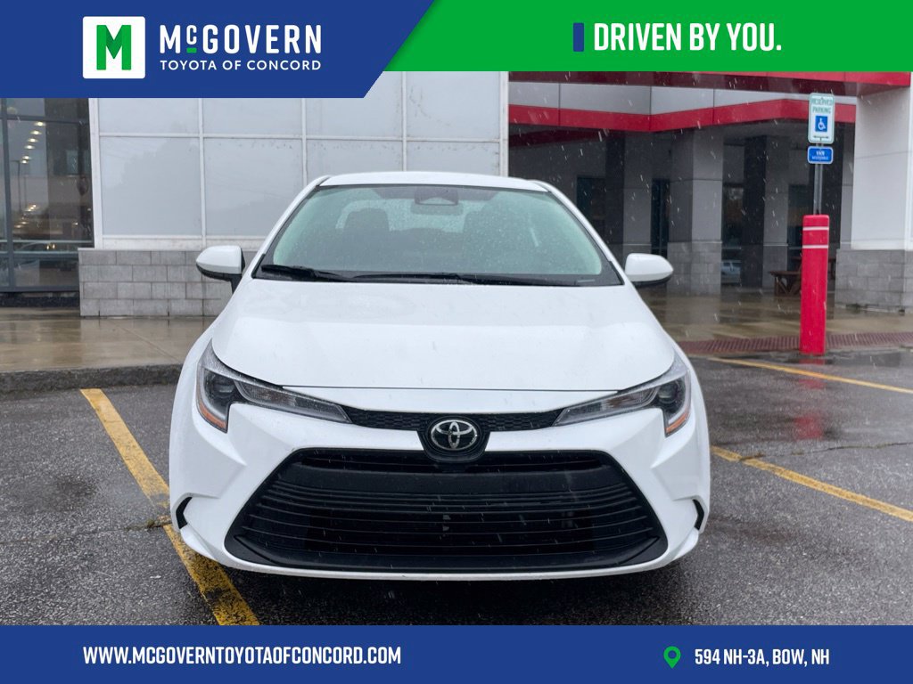 Used 2025 Toyota Corolla LE FWD image 8
