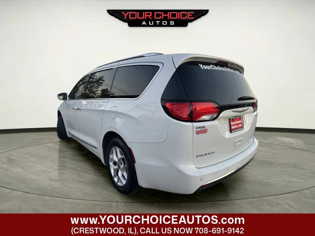 Used 2018 Chrysler Pacifica Touring-L Plus w/ Tire & Wheel Group FWD image 3