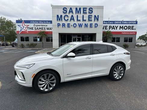 Used 2025 Buick Envista Avenir image 1