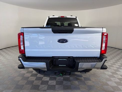 Certified 2025 Ford F250 XLT AWD/4WD image 6