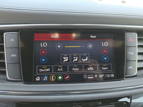 Used 2023 Buick Enclave Essence AWD/4WD image 22