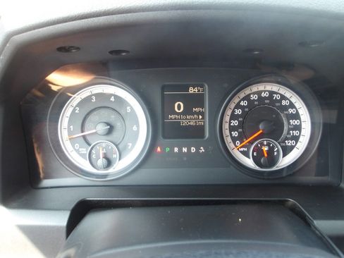 Used 2013 RAM 1500 Express image 17