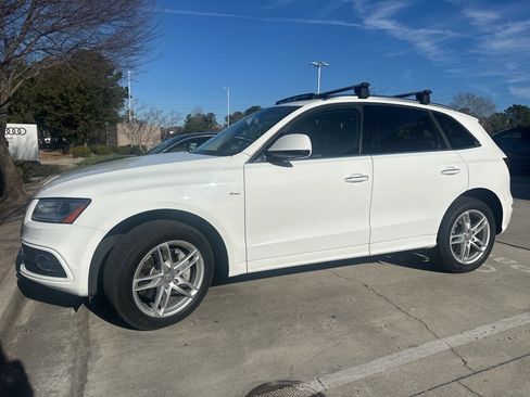 Used 2016 Audi Q5 3.0T Premium Plus image 2