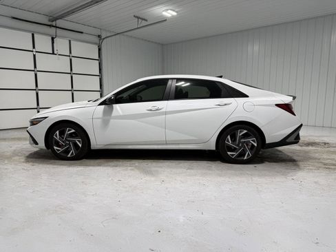 Used 2025 Hyundai Elantra Sport w/ Cargo Package image 3