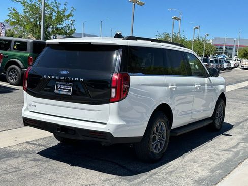 Used 2025 Ford Expedition Active RWD image 7